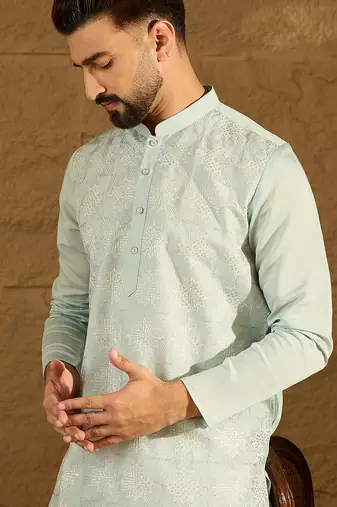 Men blue silk blend solid embroidered straight kurta with trouser