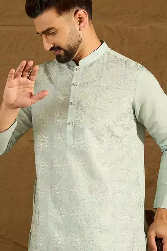 Men blue silk blend solid embroidered straight kurta with trouser
