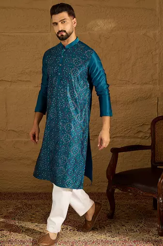 Men blue silk blend solid embroidered straight kurta with trouser