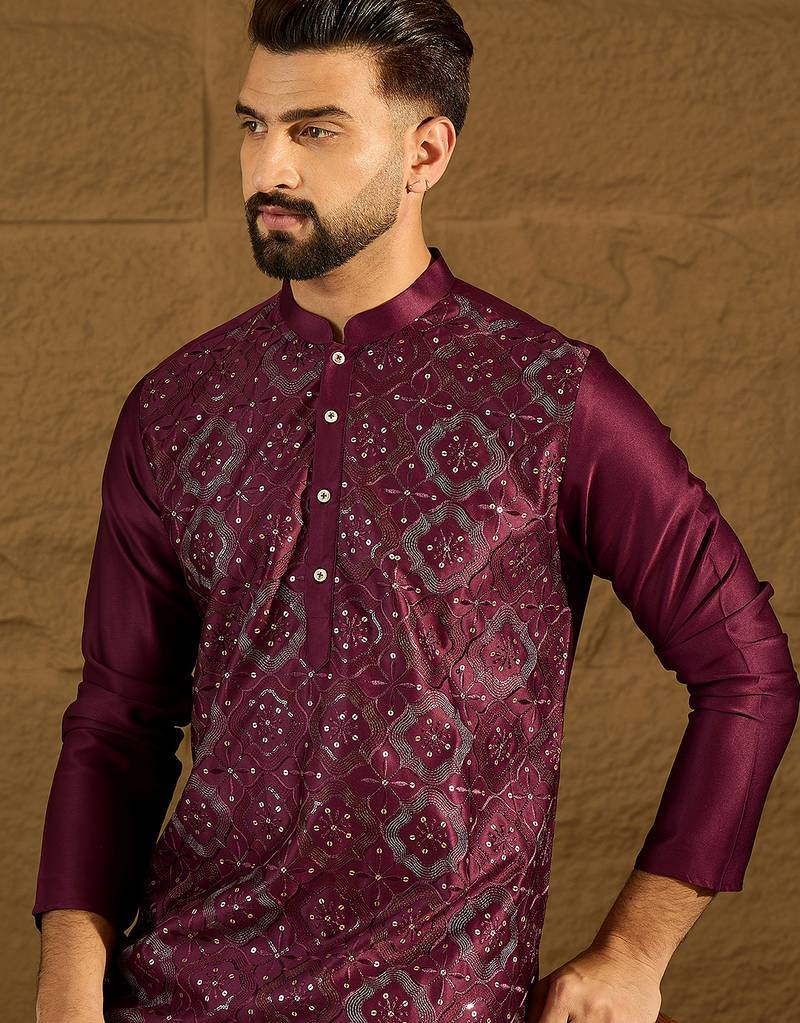 Men purple silk blend solid embroidered straight kurta with trouser