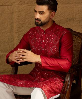 Men maroon silk blend solid embroidered straight kurta with trouser 1