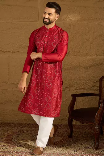 Men maroon silk blend solid embroidered straight kurta with trouser