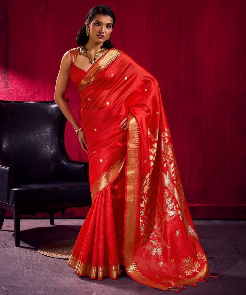 Red satin linen handloom weaving silk saree with matching blouse      daily & casual wear