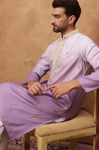 Men purple silk blend solid embroidered straight kurta with pant set