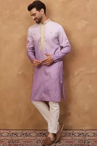 Men purple silk blend solid embroidered straight kurta with pant set