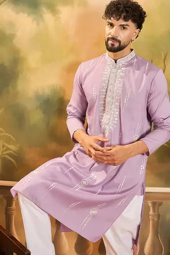 Men lavender silk blend solid embroidered straight kurta with trouser