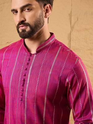 Men pink pure cotton solid embroidered straight kurta with trousers 3