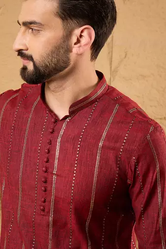 Men maroon pure cotton solid embroidered straight kurta with trousers