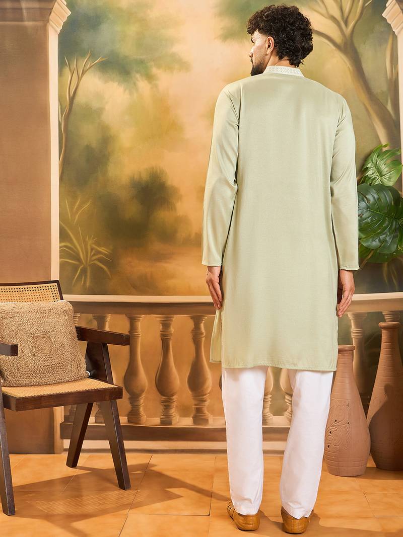 Men green silk blend solid embroidered straight kurta with trouser