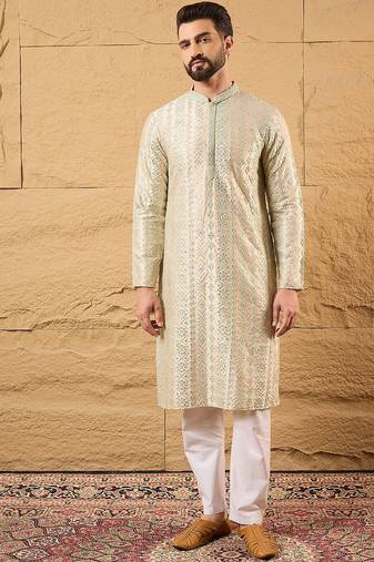 Men off white silk blend solid embroidered straight kurta with trouser