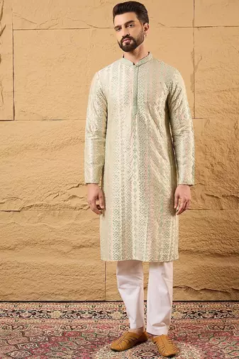 Men off white silk blend solid embroidered straight kurta with trouser