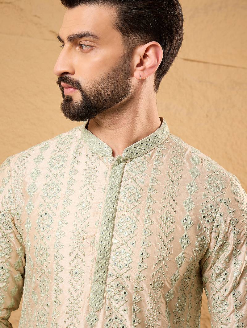 Men off white silk blend solid embroidered straight kurta with trouser