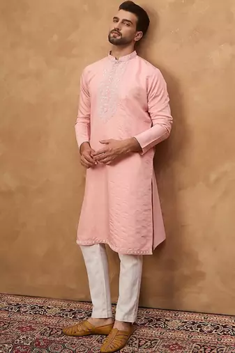 Men peach silk blend solid solid straight kurta with pant set