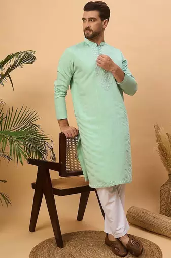 Men blue silk blend solid embroidered straight kurta with pant set