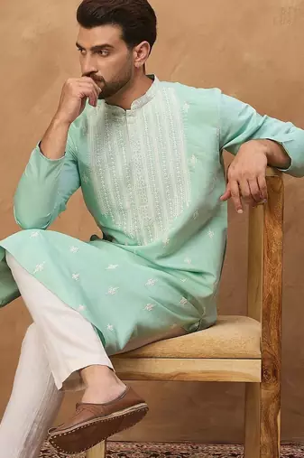 Men blue silk blend solid embroidered straight kurta with pant set
