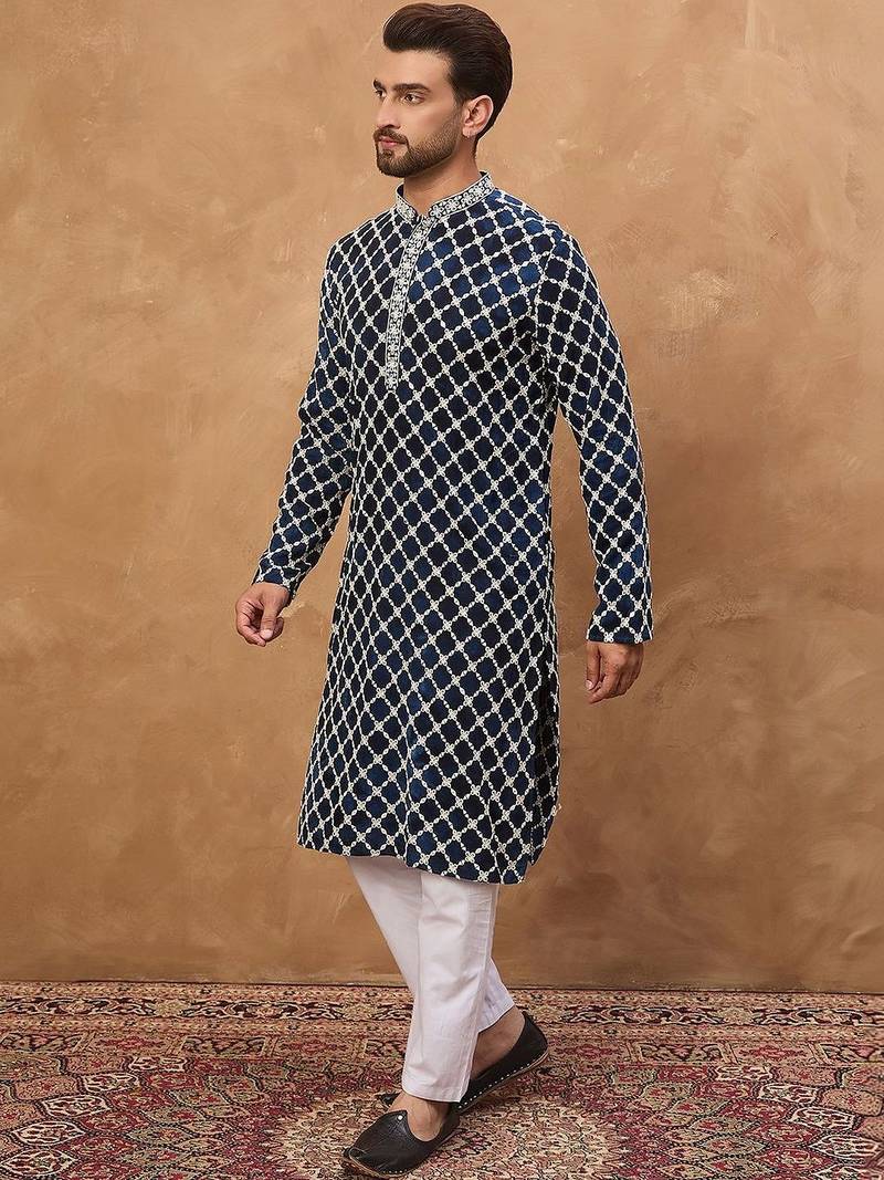 Men green silk blend batik embroidered straight kurta with pant set