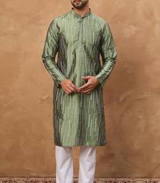Men green silk blend geometric embroidered straight kurta with pant set