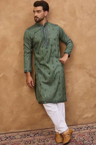 Men green silk blend geometric embroidered straight kurta with pant set