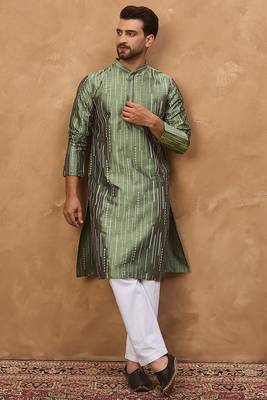 Men green silk blend geometric embroidered straight kurta with pant set 3