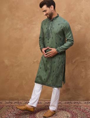 Men green silk blend geometric embroidered straight kurta with pant set 3