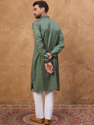 Men green silk blend geometric embroidered straight kurta with pant set 5