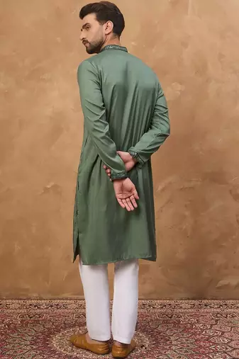 Men green silk blend geometric embroidered straight kurta with pant set