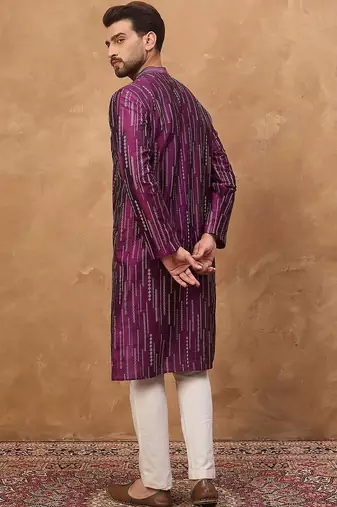 Men purple silk blend geometric printed straight kurta with pant set