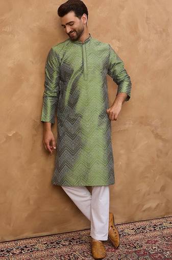 Men green silk blend geometric printed straight kurta with pant set