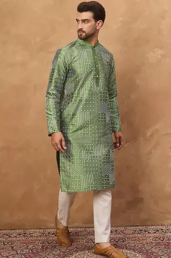 Men green silk blend geometric printed straight kurta with pant set