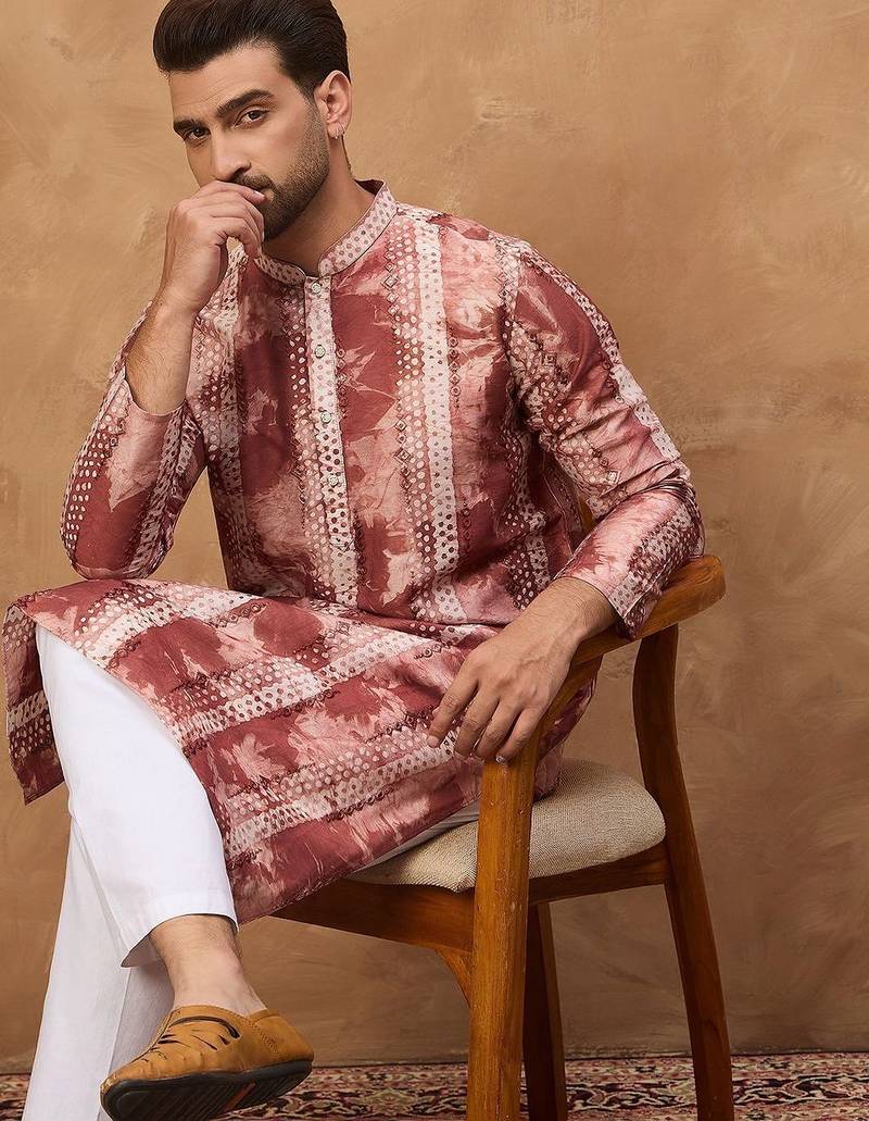 Men brown silk blend shibori embroidered straight kurta with pant set