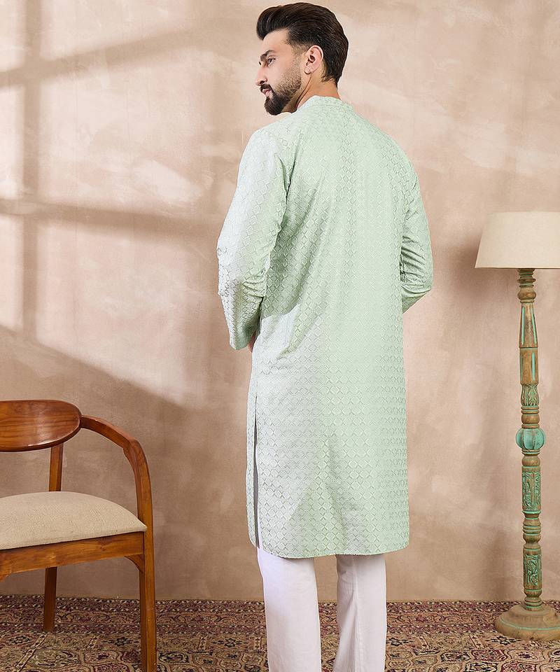 Men green silk blend geometric embroidered straight kurta with trouser