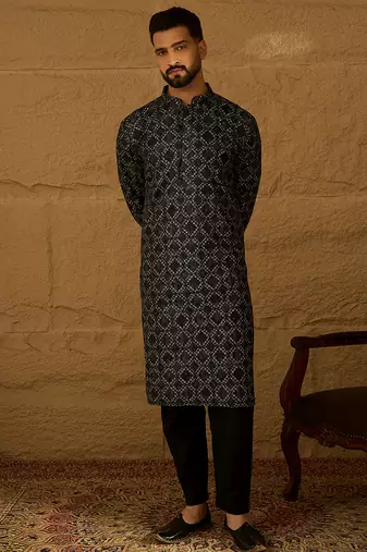 Men black cotton solid embroidered straight kurta with trouser