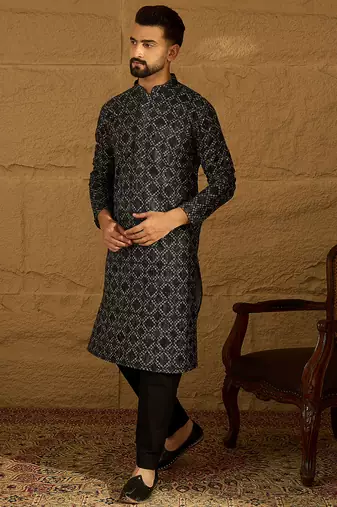 Men black cotton solid embroidered straight kurta with trouser