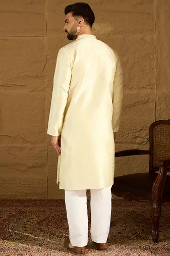 Men yellow silk blend solid printed straight kurta with trouser