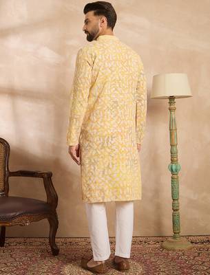 Men yellow viscose rayon solid printed straight kurta sets 4