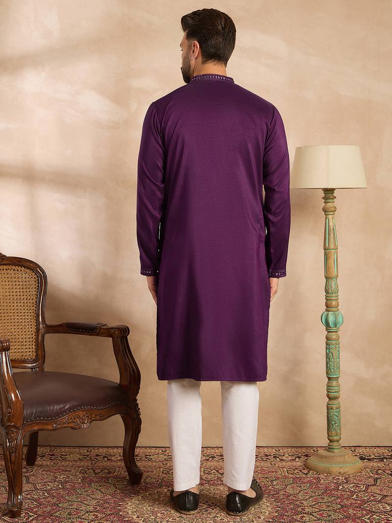 Men purple silk blend geometric embroidered straight kurta sets
