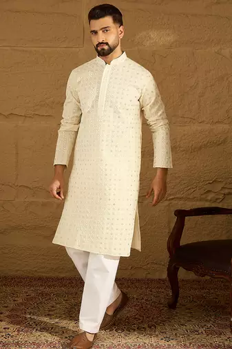 Men off white cotton solid printed straight kurta with trouser