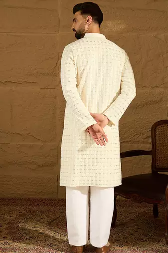 Men off white cotton solid printed straight kurta with trouser