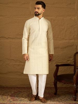 Men off white cotton solid printed straight kurta with trouser 2