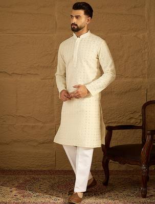 Men off white cotton solid printed straight kurta with trouser 3