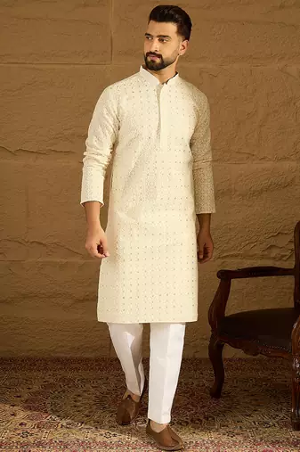 Men off white cotton solid printed straight kurta with trouser