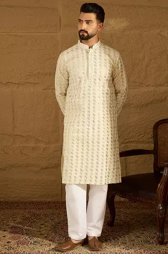 Men off white cotton solid printed straight kurta with trouser
