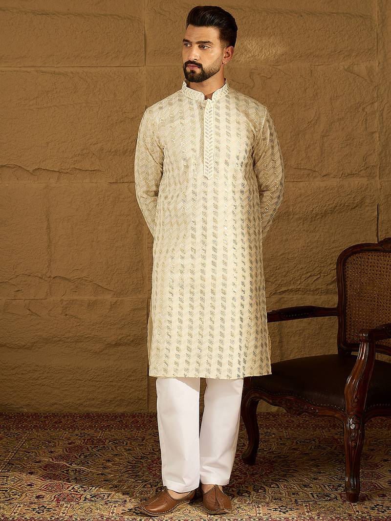 Men off white cotton solid printed straight kurta with trouser