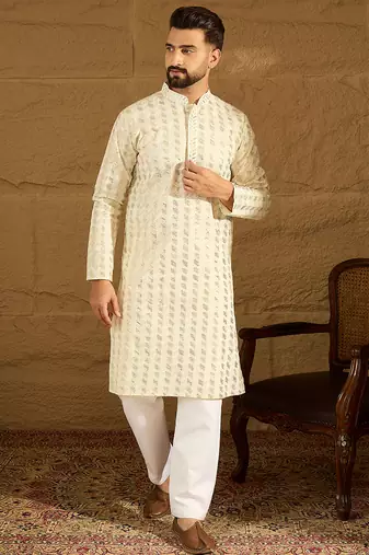 Men off white cotton solid printed straight kurta with trouser
