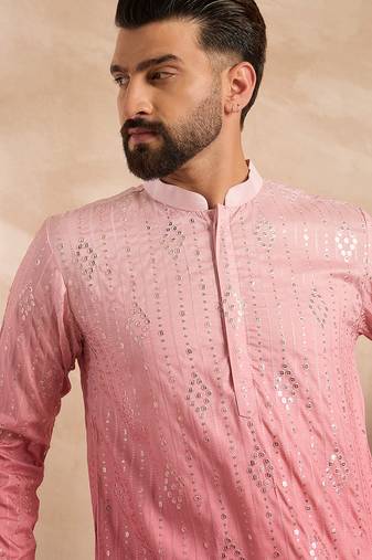 Men pink silk blend ombre embroidered straight kurta sets
