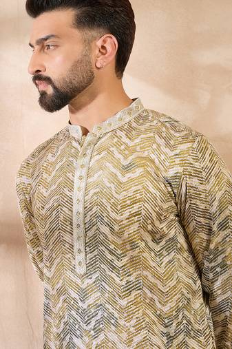 Men green silk blend solid embroidered straight kurta sets