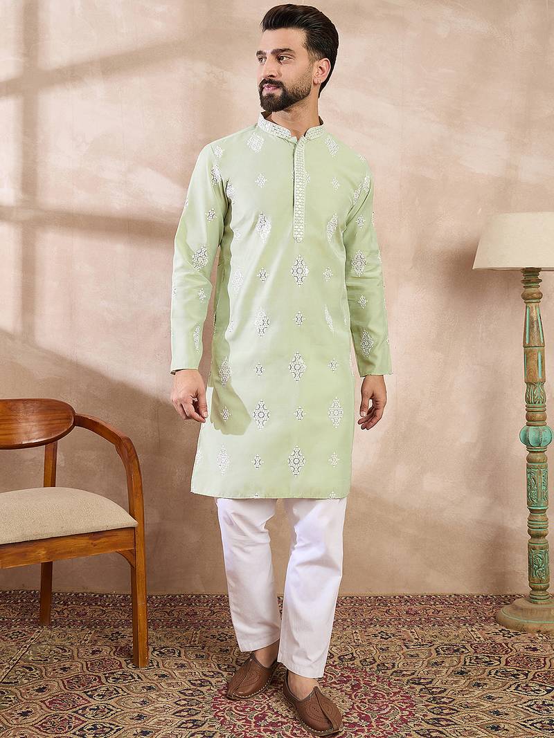 Men green silk blend solid embroidered straight kurta with trouser