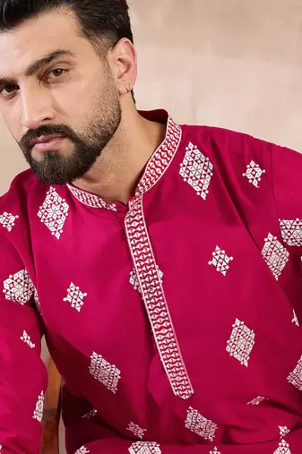 Men maroon silk blend solid embroidered straight kurta with trouser
