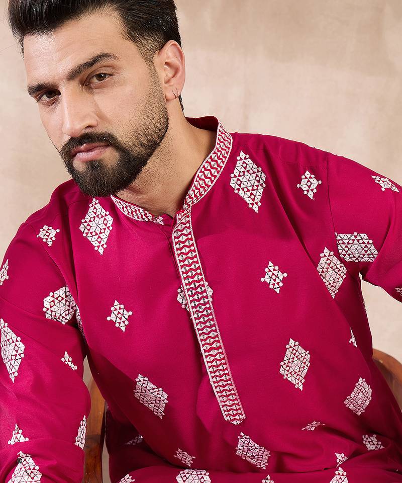 Men maroon silk blend solid embroidered straight kurta with trouser