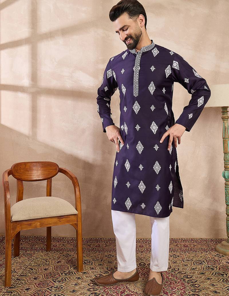 Men purple silk blend solid embroidered straight kurta with trouser